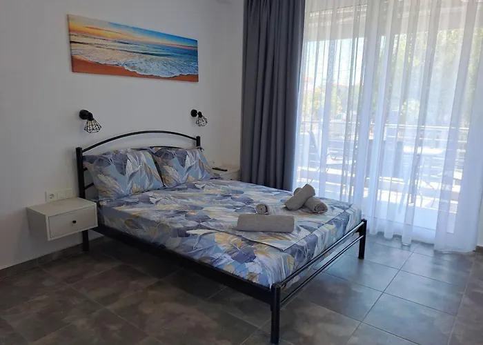 Apollon Luxury 4* Vrasná