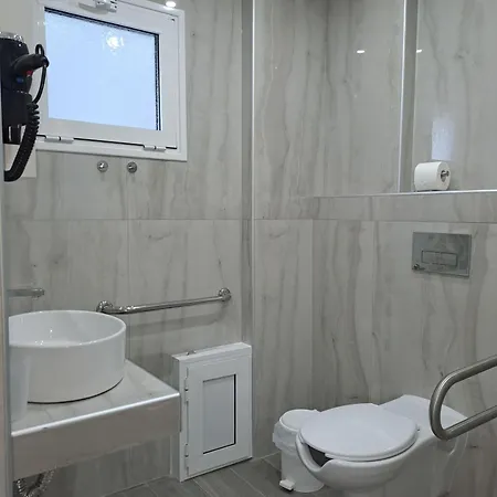 بيت ضيافة Apollon Luxury Vrasná
