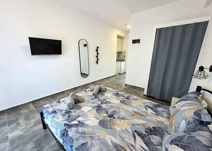 Apollon Luxury 4* Vrasná